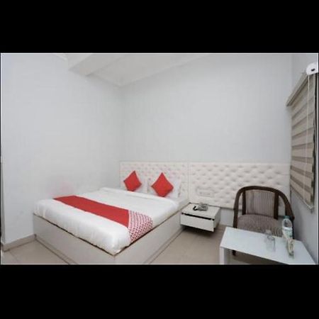 Hotel Valentine Muzaffarnagar Esterno foto